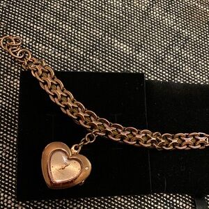 Jennifer Lopez Gold Heart Charm Bracelet
